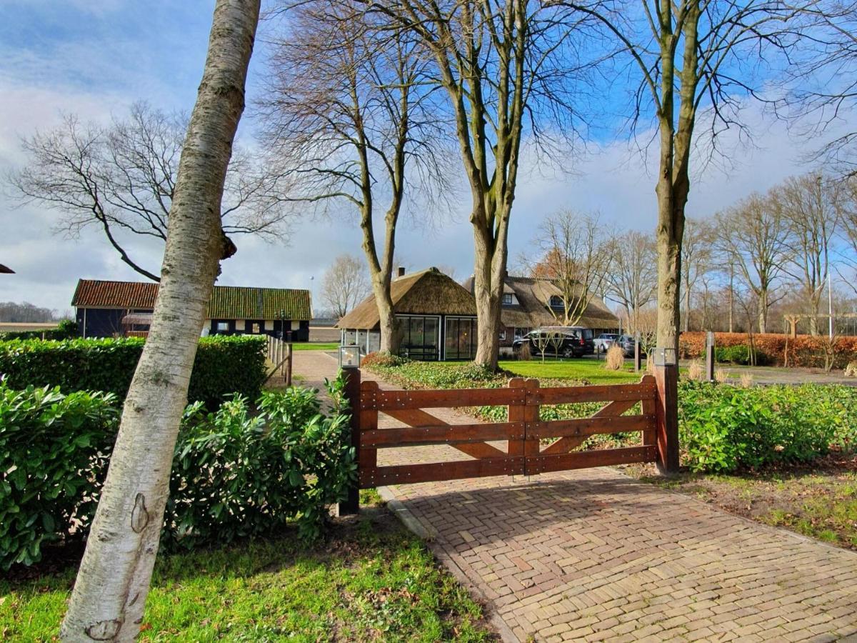 Holiday Home Heeresteeg In Nieuwleusen With Garden De Meele Exteriör bild