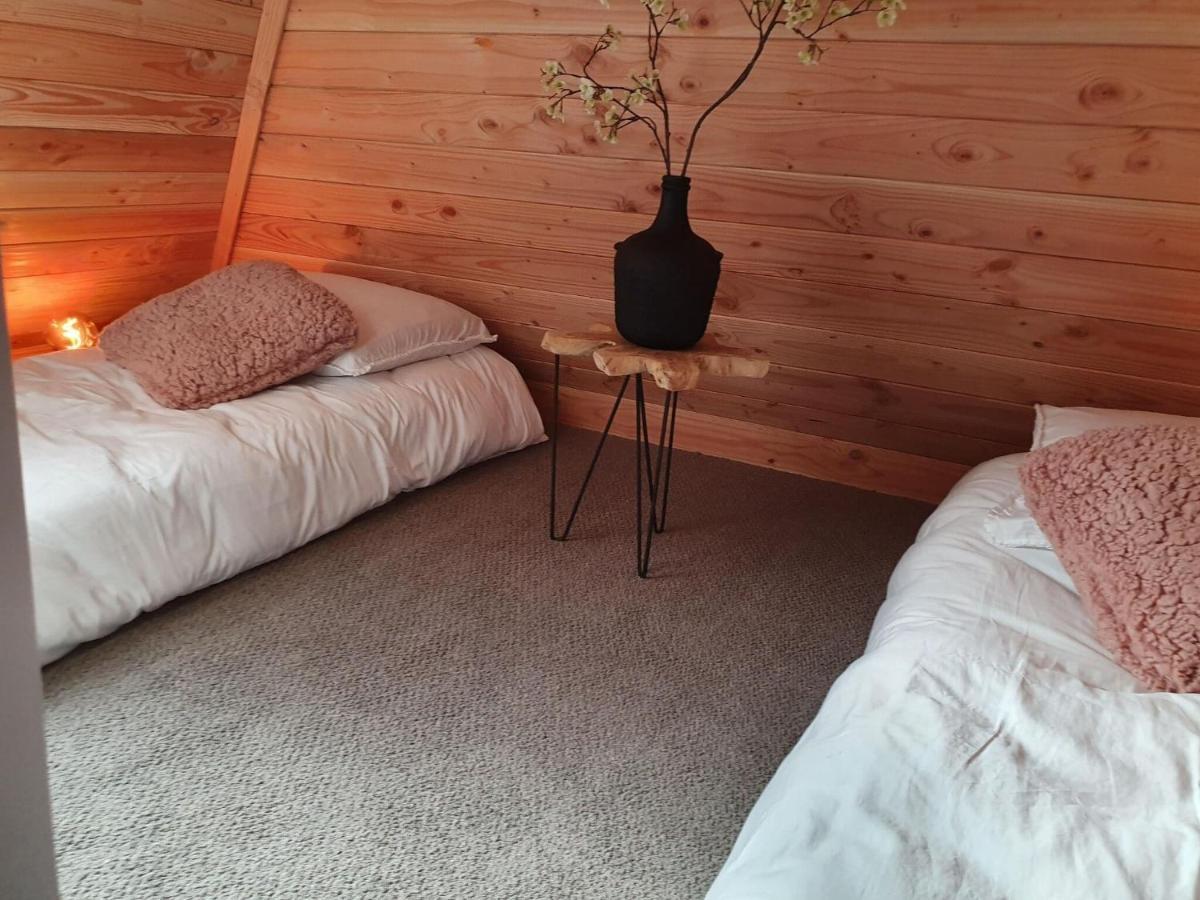 Holiday Home Heeresteeg In Nieuwleusen With Garden De Meele Exteriör bild